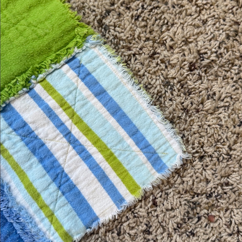 Colorful Patchwork Quilt - Picture 3 of 4